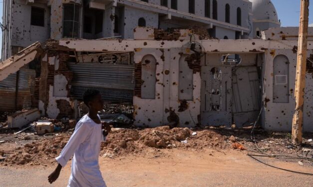 Guerre au Soudan : à Khartoum, capitale dévastée, la mort frappe à chaque coin de rue